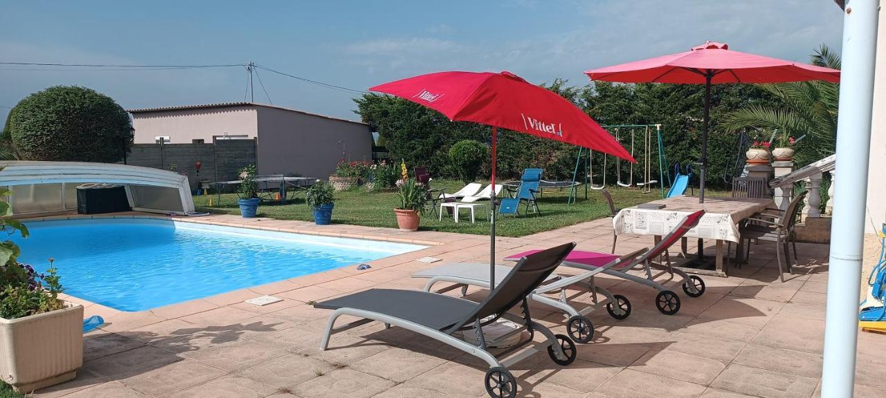 Charmante Maison Avec Piscine Anneyron Exterior foto